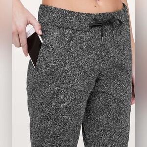 Lululemon On The Fly Pant